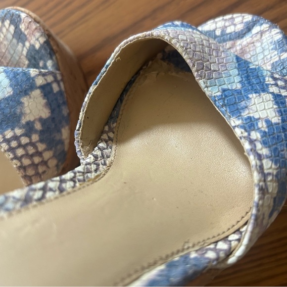 Vince Camuto Blue and Tan Snakeskin Platform Wedges - Picture 7 of 7